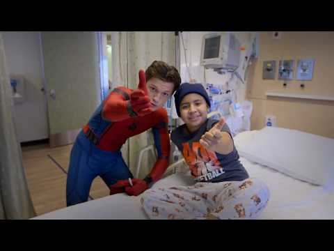 Tom Holland, Spider-Man: Homecoming, Visits Kids at Children’s Hospital Los Angeles
