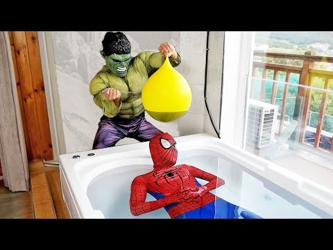 Spider Man Hulk İn The Pool BALLOON in COCA Cola PRANK!