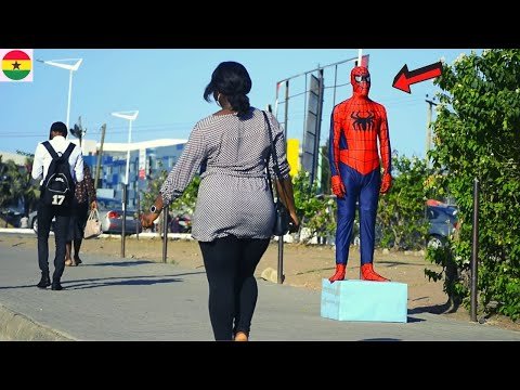 😂😂😂 Spider Man Statue Prank! She Thought It Was A Toy! Hilarious Reactions!