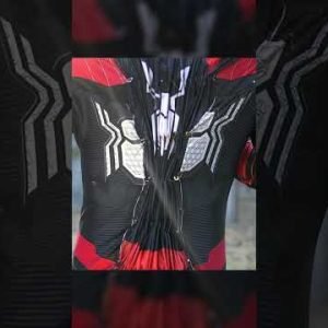 This Spidy Suit Shrinks To Fit!