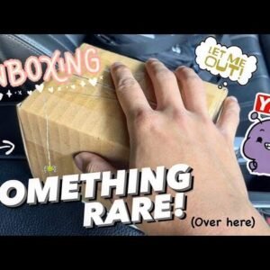 Unboxing a RARE baby Tarantula !!! ~ and the name is…